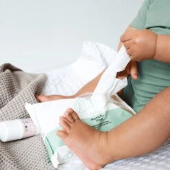 Naïf Plasticvrije Billendoekjes - Voordeelverpakking Box 8 Stuks - 54 Doekjes Per Pak - Met Natuurlijke Ingrediënten -Winkel Voor Babyverzorgingsproducten 1200x1200 185