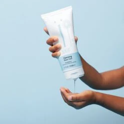 Naïf Reinigende Wasgel - Baby En Kids - 2 X 200ml - Met Natuurlijke Ingrediënten -Winkel Voor Babyverzorgingsproducten 1200x1200 1915