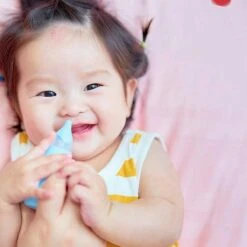 Nûby - Neuspeer & Oorreiniger -Winkel Voor Babyverzorgingsproducten 1200x1200 2008