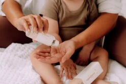 Naïf Verzachtende Babyolie - Baby En Kind - 100ml - Met Natuurlijke Ingrediënten 14 Naïf Verzachtende Babyolie - Baby En Kind - 100ml - Met Natuurlijke Ingrediënten -Winkel Voor Babyverzorgingsproducten 1200x801 13