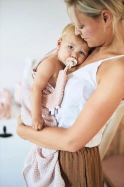 Jollein Hydrofiel Multidoek Snake 70x70cm - Pale Pink - 3 Stuks 27 Jollein Hydrofiel Multidoek Snake 70x70cm - Pale Pink - 3 Stuks -Winkel Voor Babyverzorgingsproducten 800x1200 51