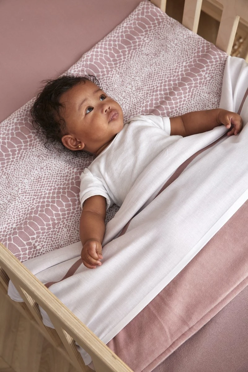 Meyco Cheetah/Snake Hydrofiele Doeken 3-pack - Lilac - 70x70cm 5 Meyco Cheetah/Snake Hydrofiele Doeken 3-pack - Lilac - 70x70cm - Afbeelding 3