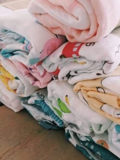 XL Eco Vriendelijk Bamboe - Hydrofiel Doek / Swaddle Blue Whale - 120 X 110 Cm - 70% Bamboe, 30% Biologisch Katoen - Inbakerdoek - Swaddle - Hydrofiele Doek - Inbakerdeken - Hydrofiele Luier - Multidoek - Ecobabyshop - Walvis - Mint Groen - Baby 7 XL Eco Vriendelijk Bamboe - Hydrofiel Doek / Swaddle Blue Whale - 120 X 110 Cm - 70% Bamboe, 30% Biologisch Katoen - Inbakerdoek - Swaddle - Hydrofiele Doek - Inbakerdeken - Hydrofiele Luier - Multidoek - Ecobabyshop - Walvis - Mint Groen - Baby -Winkel Voor Babyverzorgingsproducten 900x1200 10